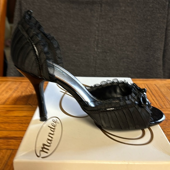 COPY - dress shoes. Cute for French maid - Picture 2 of 4